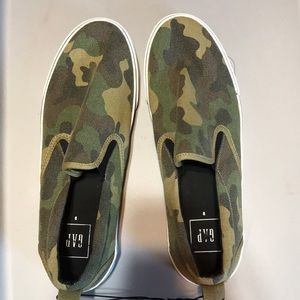 Gap shoes